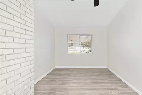 Living - 15944 Wintun Rd, Apple Valley, CA 92307 photo 7 of 10
