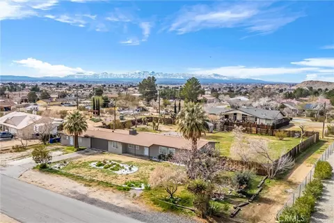 View/Area - 15944 Wintun Rd, Apple Valley, CA 92307 photo 3 of 11