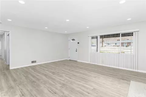 Living - 15944 Wintun Rd, Apple Valley, CA 92307 photo 1 of 10
