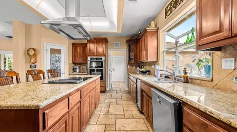 Kitchen - 10271 Clover, Hesperia, CA 92344 photo 4 of 4
