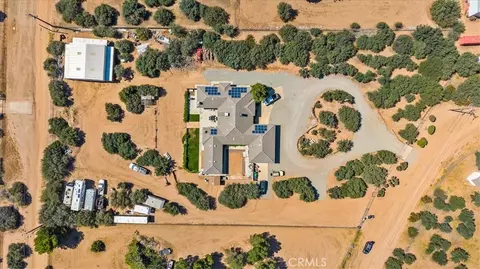 View/Area - 10271 Clover, Hesperia, CA 92344 photo 7 of 12
