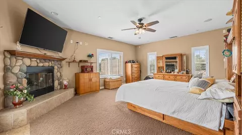 Bedroom - 10271 Clover, Hesperia, CA 92344 photo 2 of 3