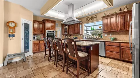 Kitchen - 10271 Clover, Hesperia, CA 92344 photo 2 of 4