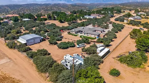 View/Area - 10271 Clover, Hesperia, CA 92344 photo 6 of 12
