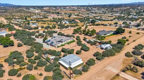 View/Area - 10271 Clover, Hesperia, CA 92344 photo 10 of 12