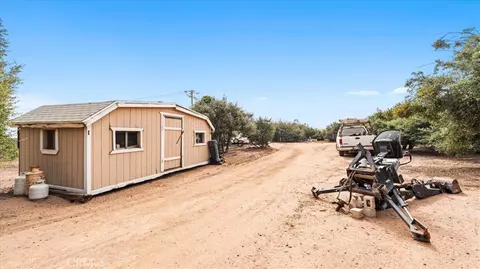 Exterior - 10271 Clover, Hesperia, CA 92344 photo 4 of 9