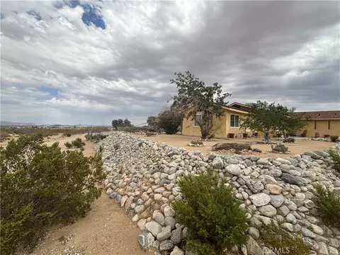 Exterior - 3255 Sunset, Joshua Tree, CA 92252 photo 4 of 16