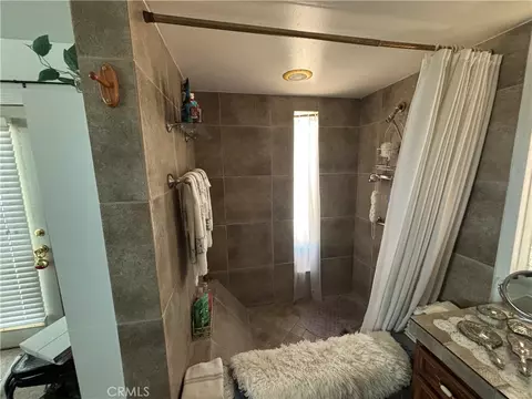 Bath - 3255 Sunset, Joshua Tree, CA 92252 photo 1 of 1