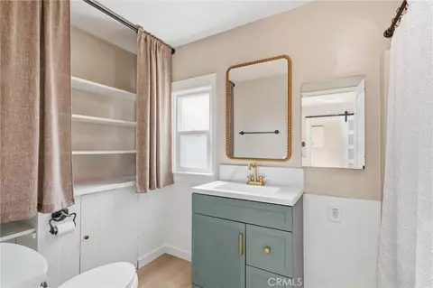 Bath - 3756 Locust, Riverside, CA 92501 photo 1 of 2