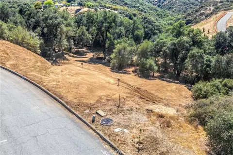 13582 Oak Mountain Dr, Yucaipa, CA 92399