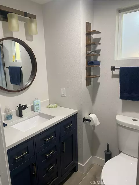 Bath - 3842 Hillside, Norco, CA 92860 photo 7 of 7