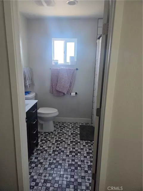 Bath - 3842 Hillside, Norco, CA 92860 photo 2 of 7