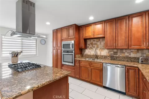 Kitchen - 35519 Teja Ct, Yucaipa, CA 92399 photo 4 of 4