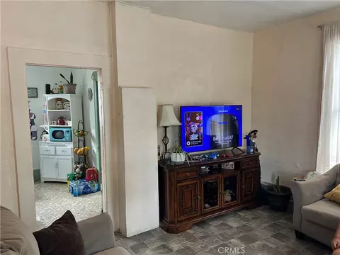 2162 5th St, Riverside, CA 92507 photo 2