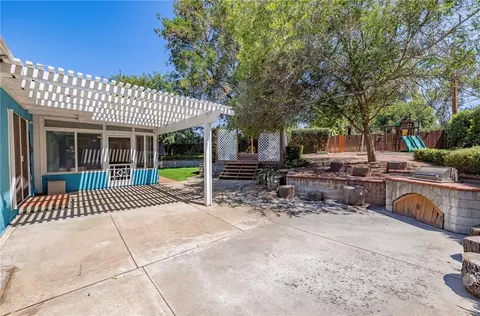 Exterior - 505 Marilyn Ln, Redlands, CA 92373 photo 6 of 13