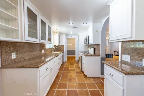 Entry Way - 505 Marilyn Ln, Redlands, CA 92373 photo 1 of 1