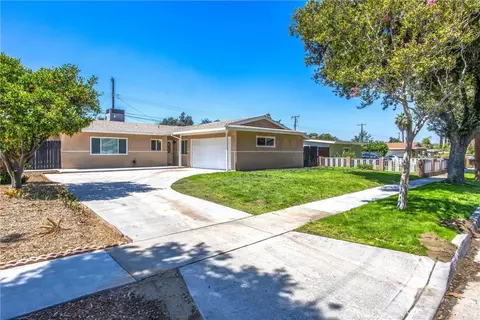 634 E Pioneer, Redlands, CA 92374