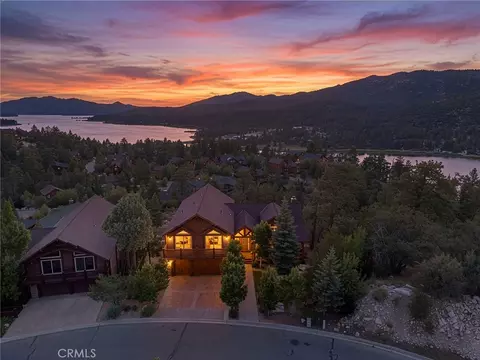 438 Starlight Cir, Big Bear Lake, CA 92315