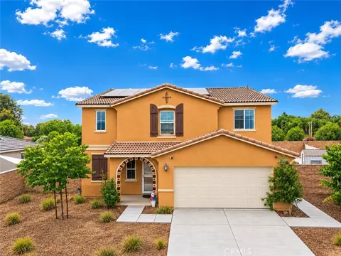 Exterior - 457 Cimarron, Perris, CA 92570 photo 2 of 10