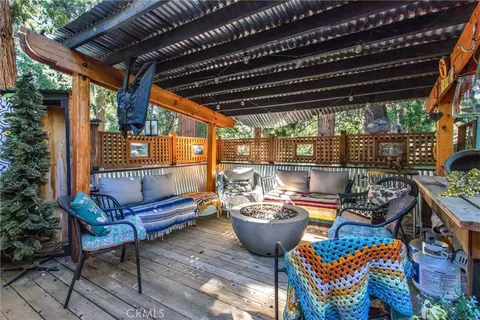 Exterior - 40940 Pine Dr, Forest Falls, CA 92339 photo 3 of 9