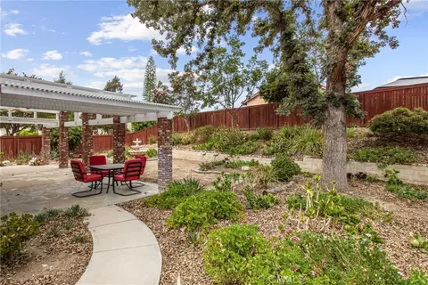 Exterior - 12823 Daisy Ct, Yucaipa, CA 92399 photo 6 of 11