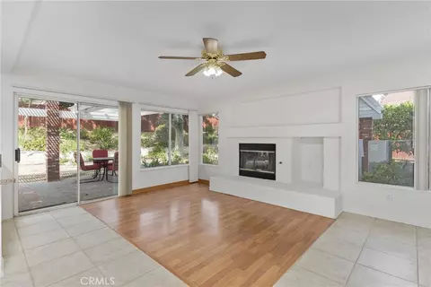 Living - 12823 Daisy Ct, Yucaipa, CA 92399 photo 7 of 9