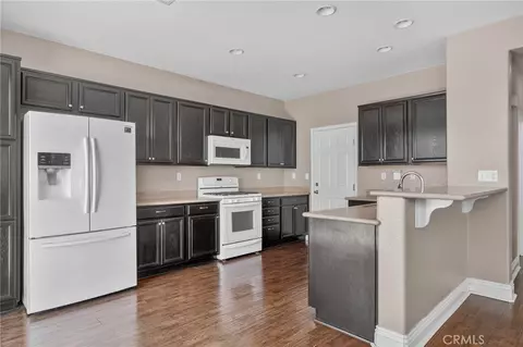 Kitchen - 34041 Lily Rd, Yucaipa, CA 92399 photo 1 of 2