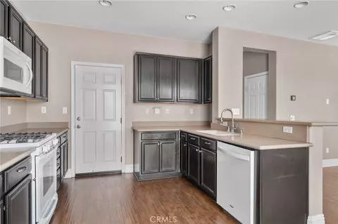 Kitchen - 34041 Lily Rd, Yucaipa, CA 92399 photo 2 of 2