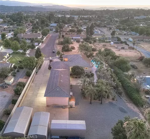 View/Area - 17292 Bali, Riverside, CA 92504 photo 5 of 11