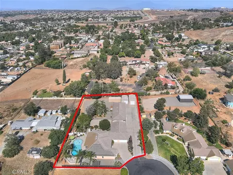 View/Area - 17292 Bali, Riverside, CA 92504 photo 8 of 11
