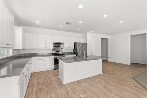 Entry Way - 32567 Richardson, Menifee, CA 92584 photo 1 of 5