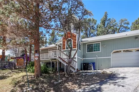Exterior - 252 Riverside, Sugarloaf, CA 92386 photo 1 of 4