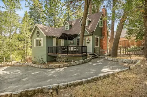 Exterior - 380 Hemlock, Lake Arrowhead, CA 92352 photo 1 of 6