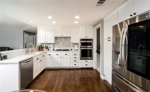 Kitchen - 31858 Valone, Temecula, CA 92591 photo 2 of 4