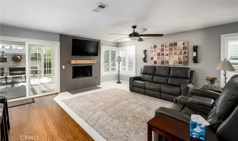 Living - 31858 Valone, Temecula, CA 92591 photo 3 of 4