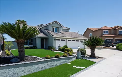 Exterior - 31858 Valone, Temecula, CA 92591 photo 3 of 19