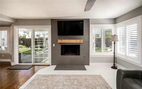 Living - 31858 Valone, Temecula, CA 92591 photo 4 of 4