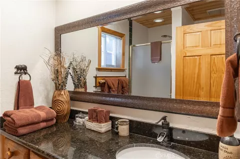 Bath - 40356 Cliff Ln, Big Bear Lake, CA 92315 photo 1 of 3