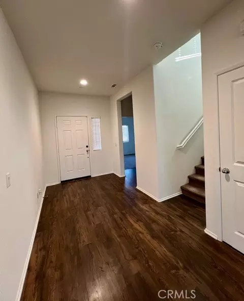 Entry Way - 264 Tanglewood Dr, Calimesa, CA 92320 photo 2 of 6