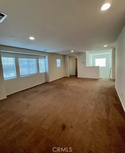 Living - 264 Tanglewood Dr, Calimesa, CA 92320 photo 3 of 3
