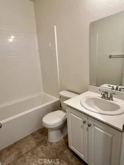 Bath - 264 Tanglewood Dr, Calimesa, CA 92320 photo 1 of 1