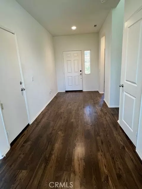 Entry Way - 264 Tanglewood Dr, Calimesa, CA 92320 photo 1 of 6