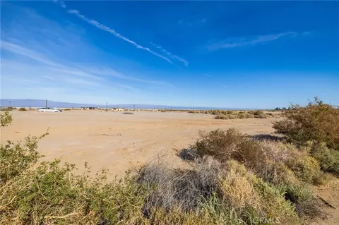 2537 Aberdeen Dr, Thermal, CA 92274 photo 5