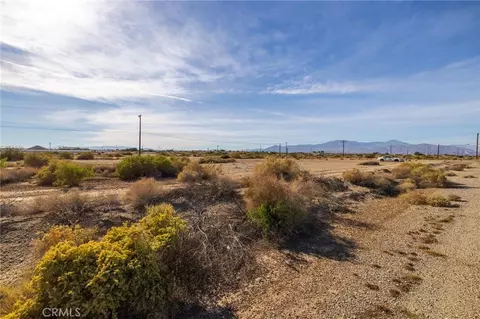 2537 Aberdeen Dr, Thermal, CA 92274 photo 3