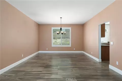 Living - 34206 Dorof Ct, Wildomar, CA 92595 photo 2 of 2