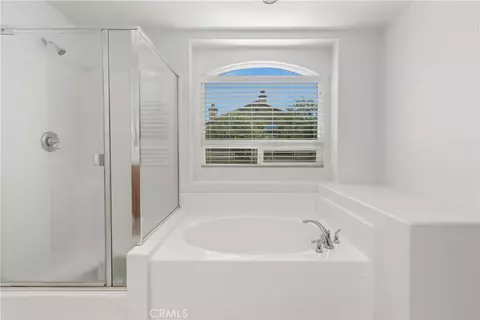Bath - 34206 Dorof Ct, Wildomar, CA 92595 photo 1 of 1
