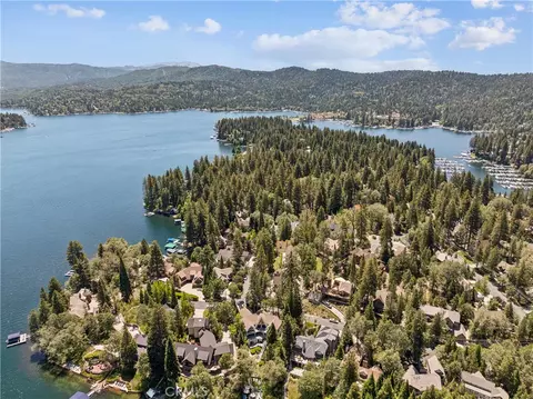 View/Area - 27711 Hamiltair Dr, Lake Arrowhead, CA 92352 photo 7 of 7