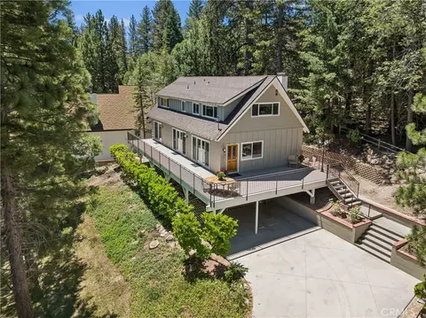 Exterior - 27711 Hamiltair Dr, Lake Arrowhead, CA 92352 photo 8 of 12