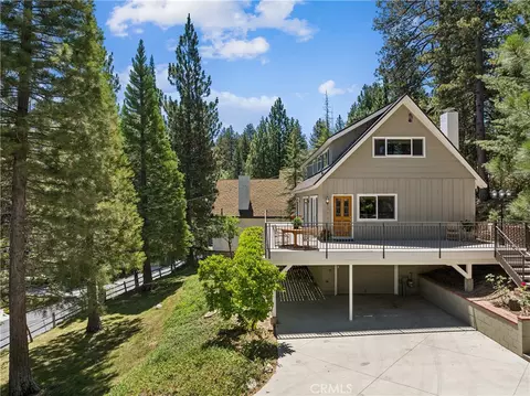 Exterior - 27711 Hamiltair Dr, Lake Arrowhead, CA 92352 photo 6 of 12