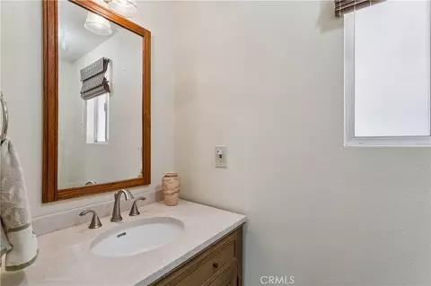 Bath - 27711 Hamiltair Dr, Lake Arrowhead, CA 92352 photo 1 of 4